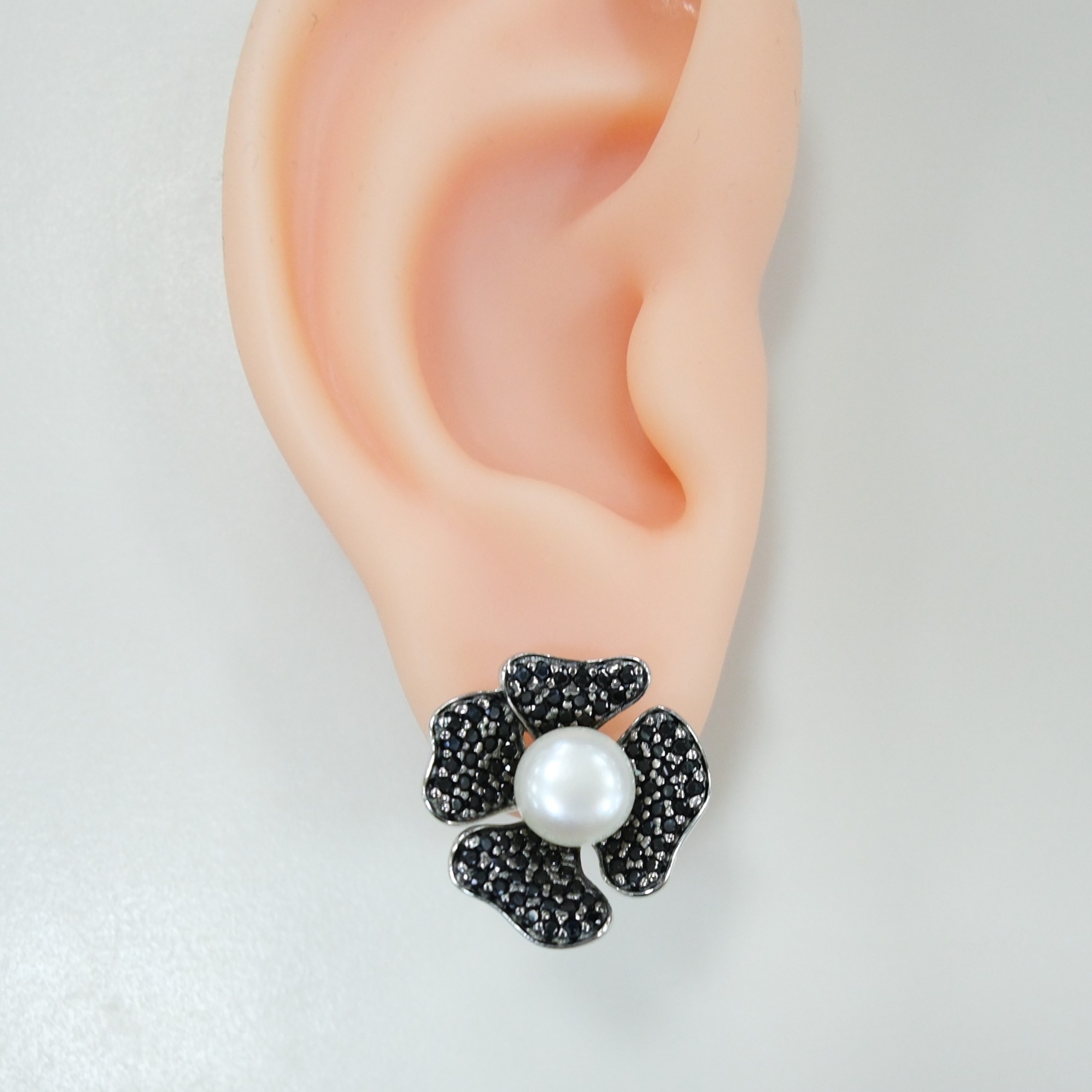 Серебряные серьги с жемчугом "Цветы"